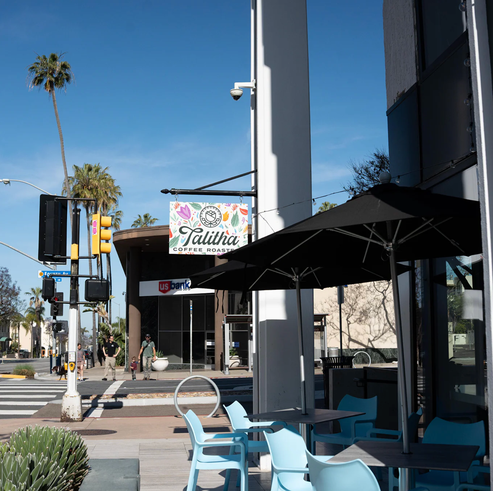 What's In Banker's Hill, San Diego? A Coffee and Community Tour